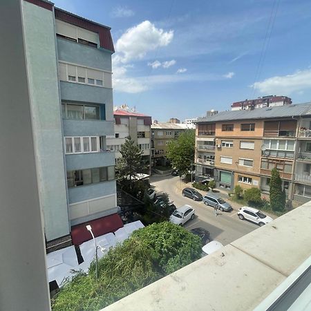 Shesh Hostel بريشتاين المظهر الخارجي الصورة