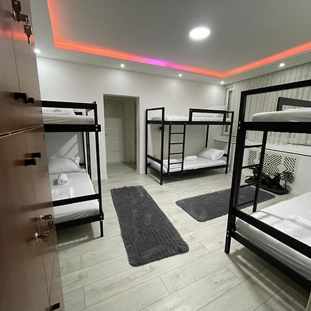 Shesh Hostel بريشتاين المظهر الخارجي الصورة