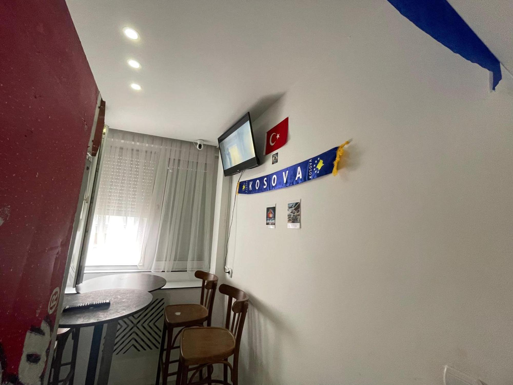 Shesh Hostel بريشتاين المظهر الخارجي الصورة