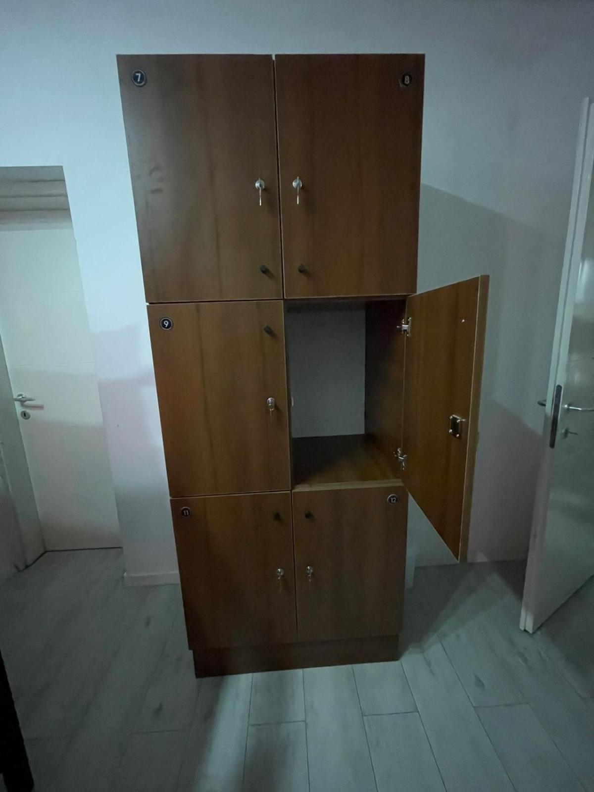 Shesh Hostel بريشتاين المظهر الخارجي الصورة