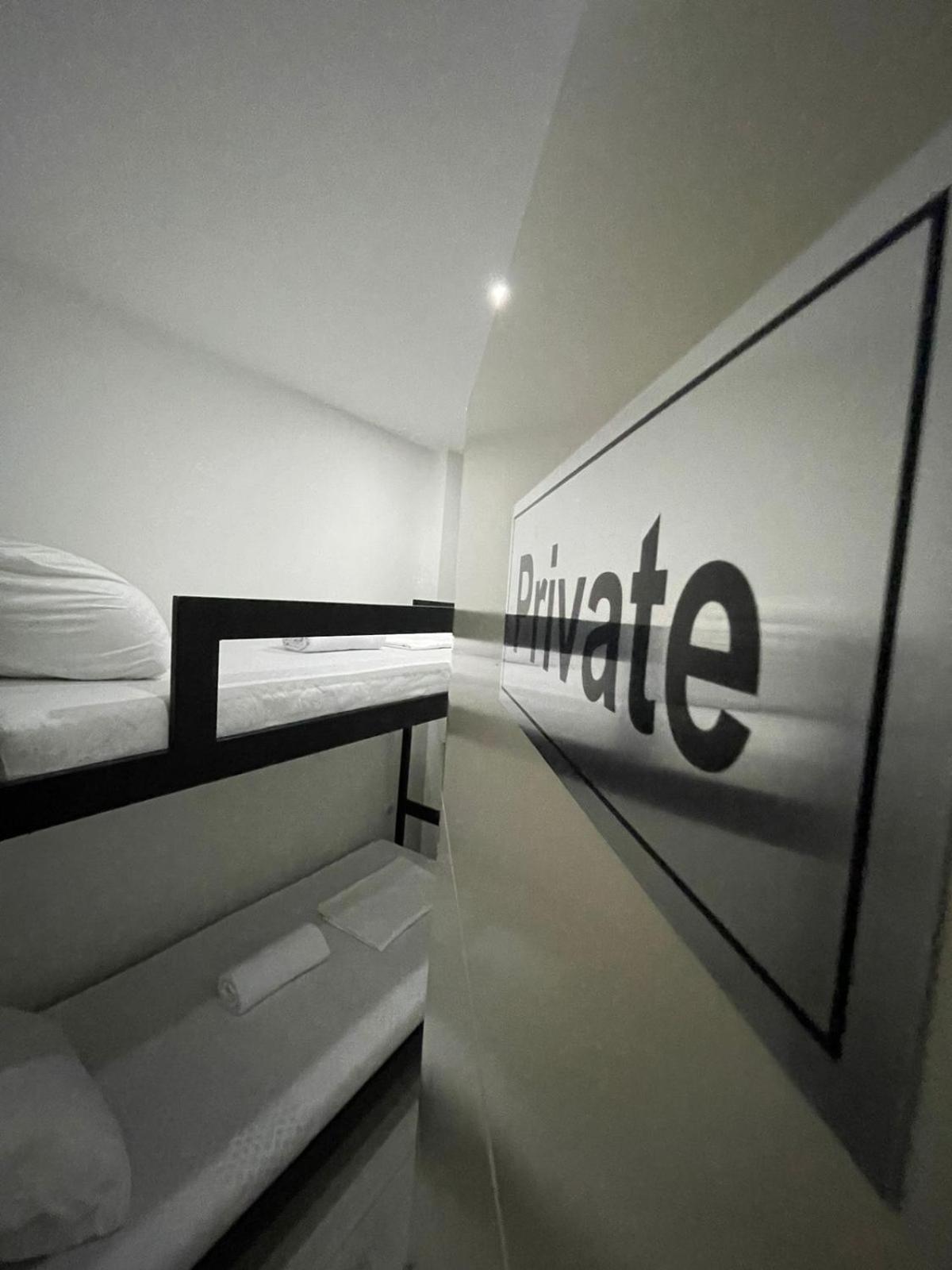 Shesh Hostel بريشتاين المظهر الخارجي الصورة